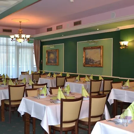 Hotel Kormoran Samorin